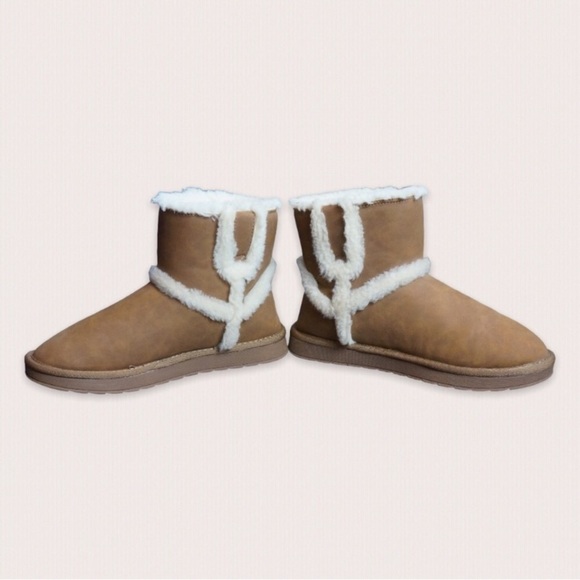 NWOT CALL IT SPRING | Women’s Vegan Warmm Faux Sheepskin Short Boots Cognac 9 - Picture 8 of 11